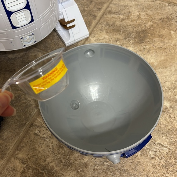 Star Wars R2D2 Popcorn Maker - Picture 5 of 9